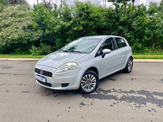 FIAT PUNTO 1.4 ATTRACTIVE 8V FLEX 4P MANUAL